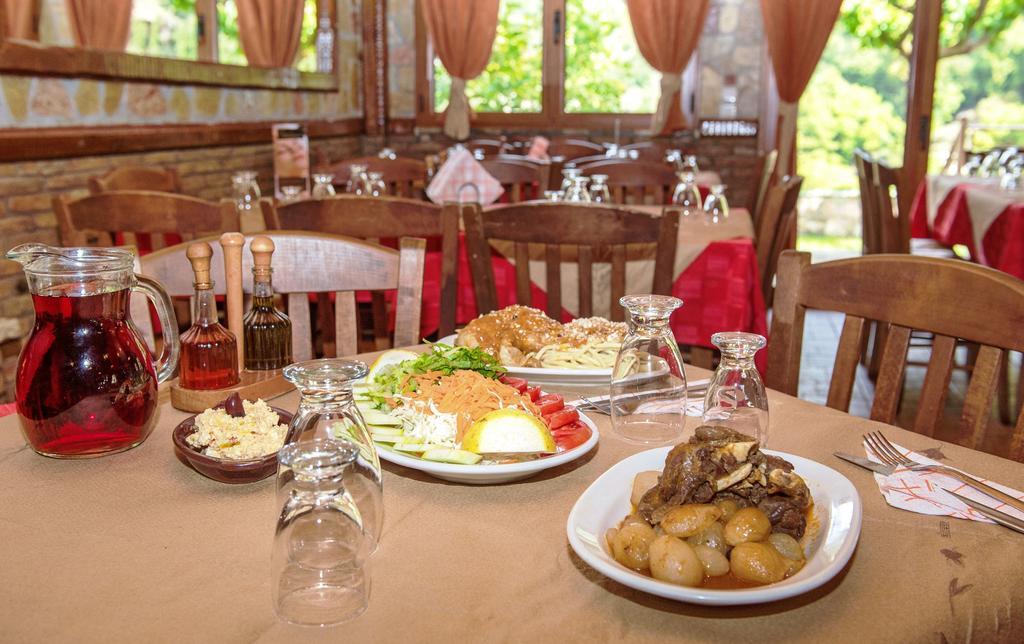Oneiro Resort Zachlorou Zewnętrze zdjęcie